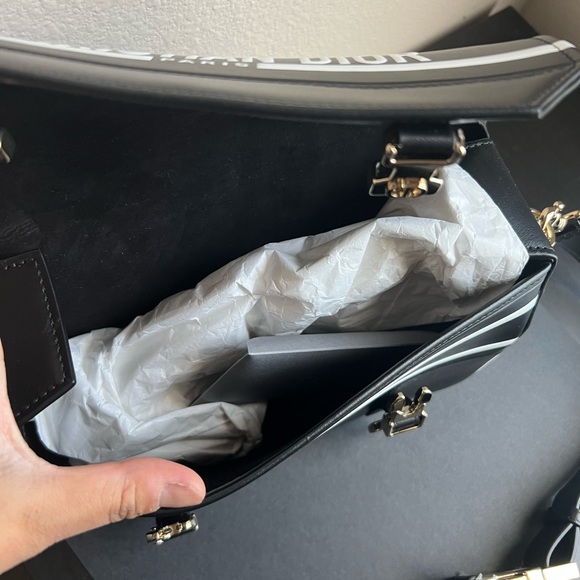DIOR CAMP BAG/BRAND NEW/NEVER USED - Picture 5 of 9